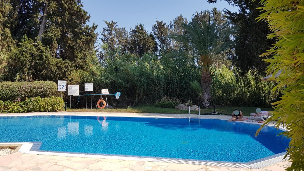 Paphos Paradise Gardens IV 2 Bd Amazing Apartment מראה חיצוני תמונה